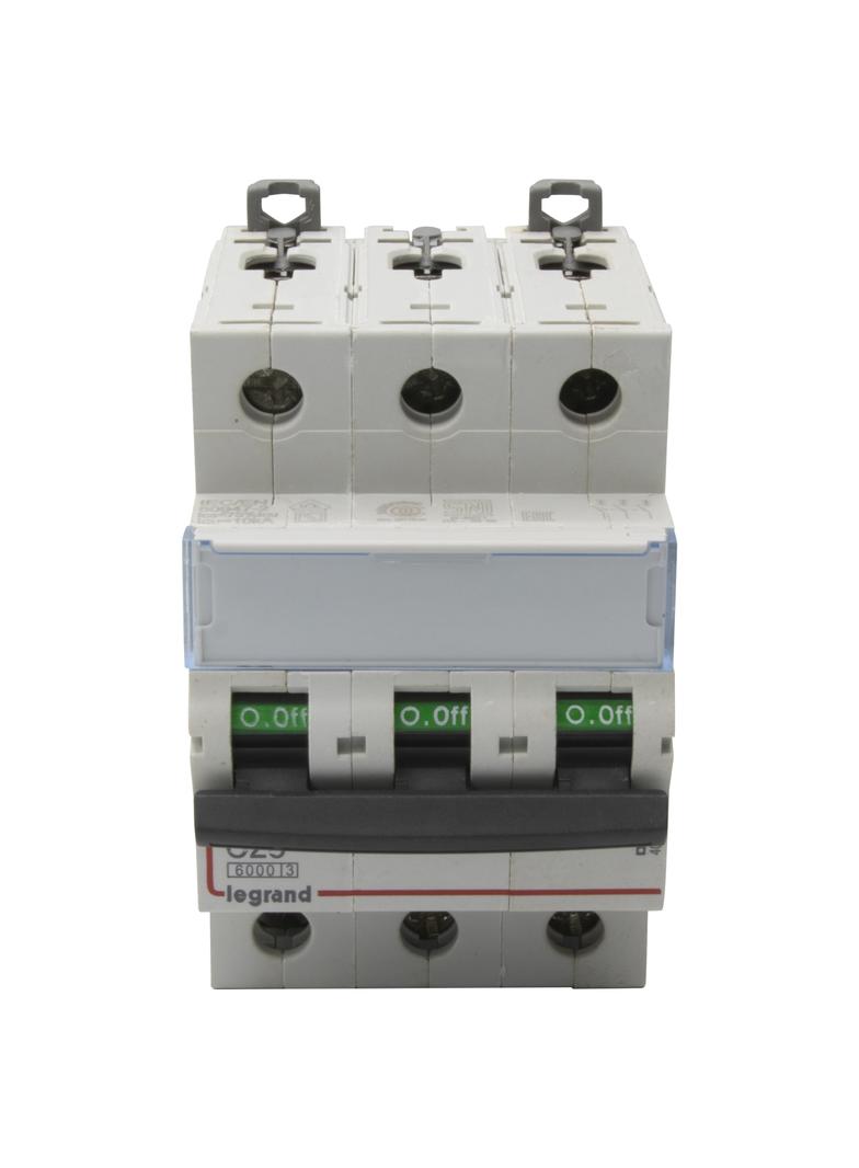 WYŁĄCZNIK NADPRĄDOWY S 303 3P C 25A 6000A SERII DX3, Legrand