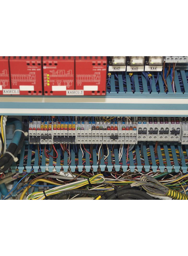 LINA 25 KANAŁ GRZEBIENIOWY 25 X 40 NIEBIESKI, Legrand