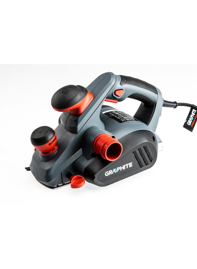 Strug 850W, głębokość strugania 3 mm, szerokość strugania 82 mm