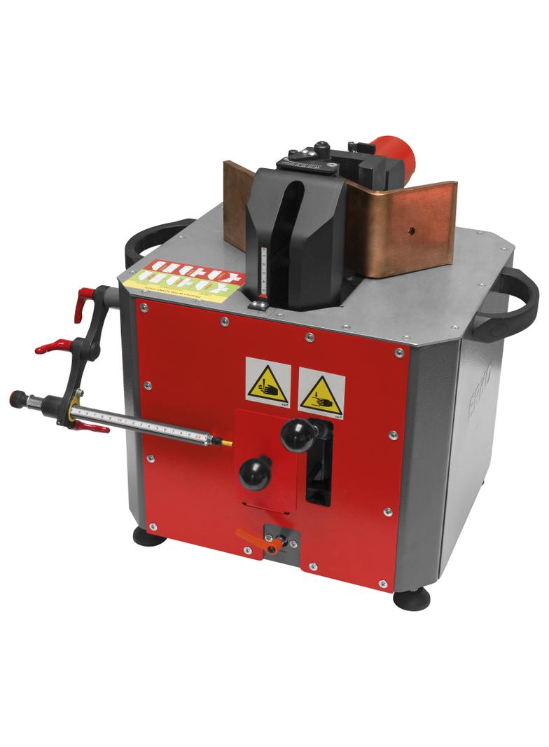 Stanowisko obróbki szyn prądowych