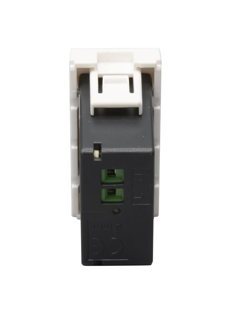 MOSAIC - GNIAZDO ZASILAJĄCE1 X USB 5 V 750 MA - BIAŁY, Legrand