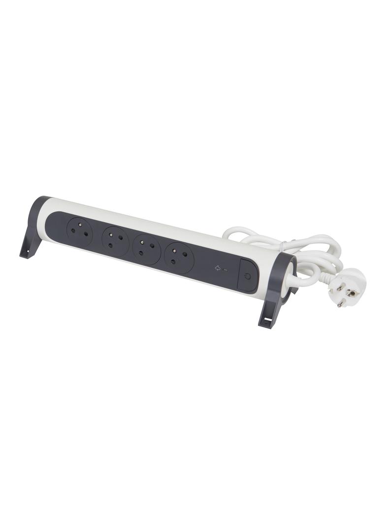 PRZEDŁUŻACZ PREMIUM, OBROTOWY, 4X2P+Z, Z OGRANICZNIKIEM PRZEPIĘĆ, Z PRZEWODEM 1.5 METRA 3X1.0 MM2 -