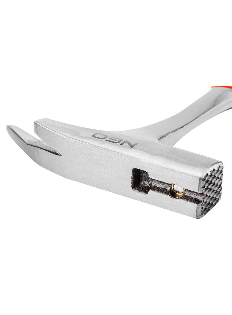 Młotek ciesielski 600 g, monolityczna konstrukcja