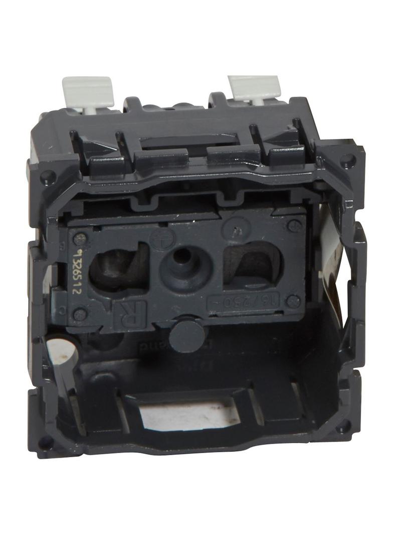 CE:GNIAZDO 2P 16A ZAC ŚRUBOWE