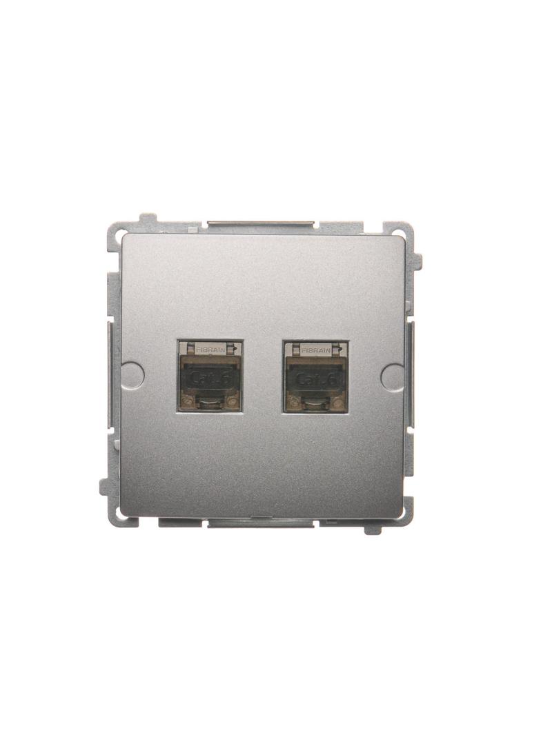 Simon Basic Gniazdo komputerowe RJ45 kategoria 6 podwójne ekranowane z przesłoną przeciwkurzową . Montaż na łapki lub wkręty srebrny mat BM62E.01/43 KONTAKT