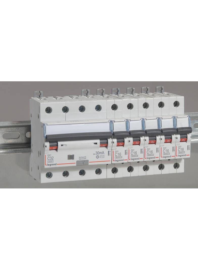 Wyłącznik Różnicowo-Nadprądowy 4P 32A C 0,03A Typ AC P314 DX3 411189 LEGRAND