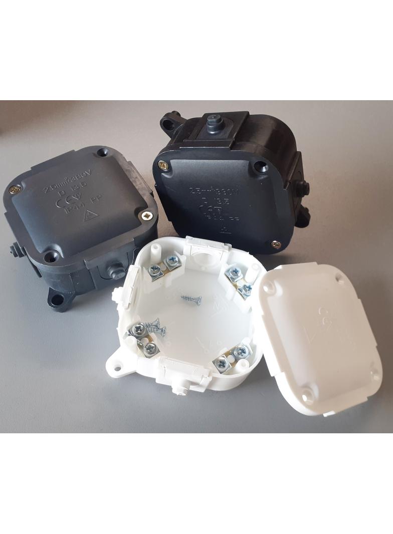 PUSZKA 85 X 85 IP-44 ODGAŁĘŹNA NAŚCIENNA Z ZACISK.