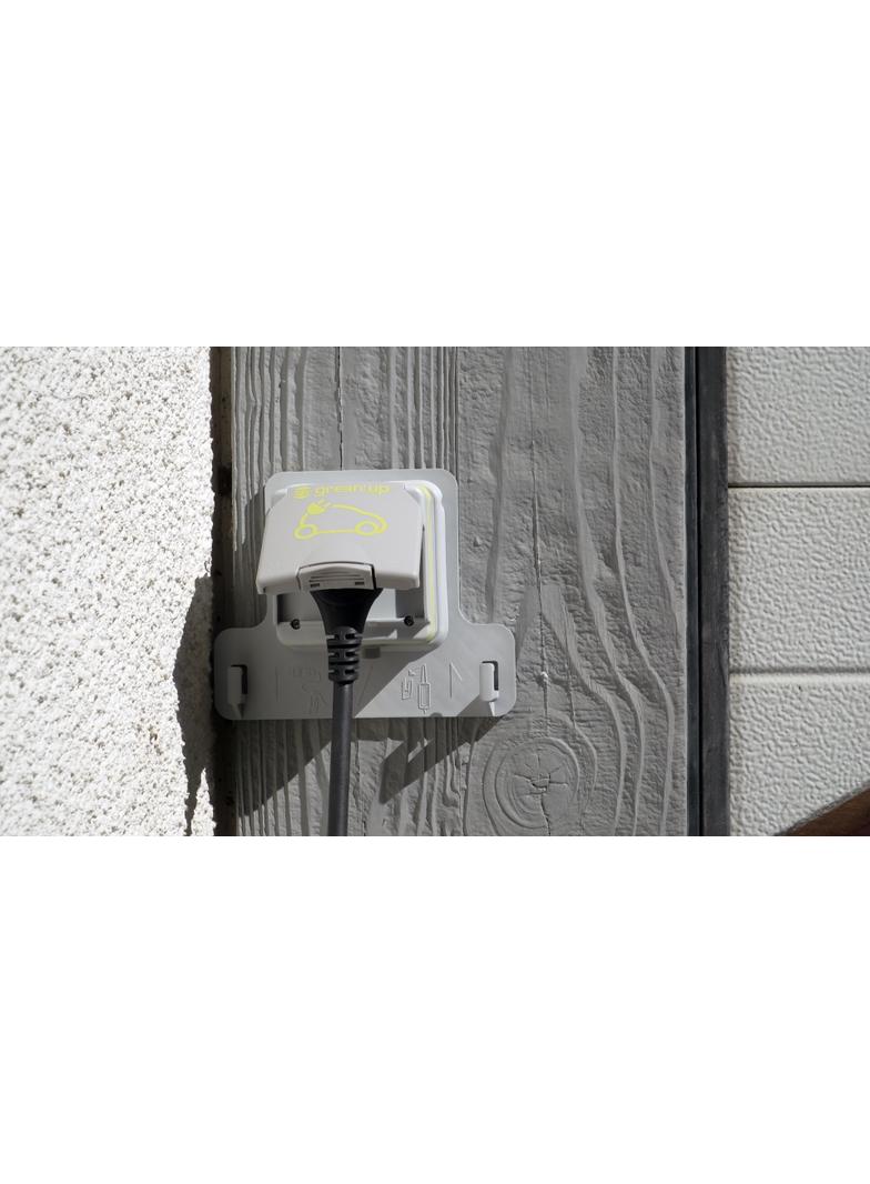 GREEN:GNIAZDO 2P+Z PLEXO, Legrand