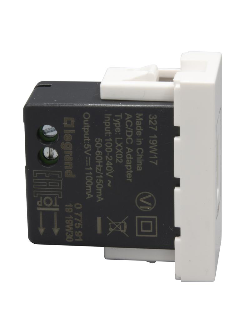 MOSAIC - GNIAZDO ZASILAJĄCE1 X USB 5 V 750 MA - BIAŁY, Legrand