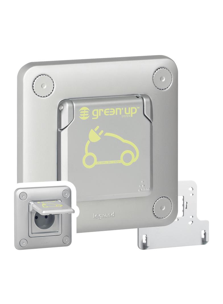 Soliroc - Gniazdo 2P+Z Green'UP z klapką IP55/K10, Legrand