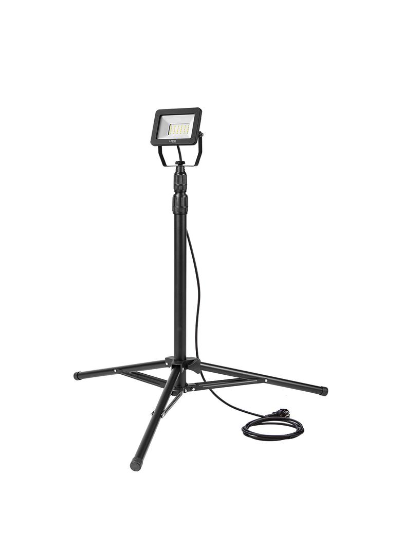 Reflektor pojedynczy 30W SMD LED 2700lm na statywie 1.8m