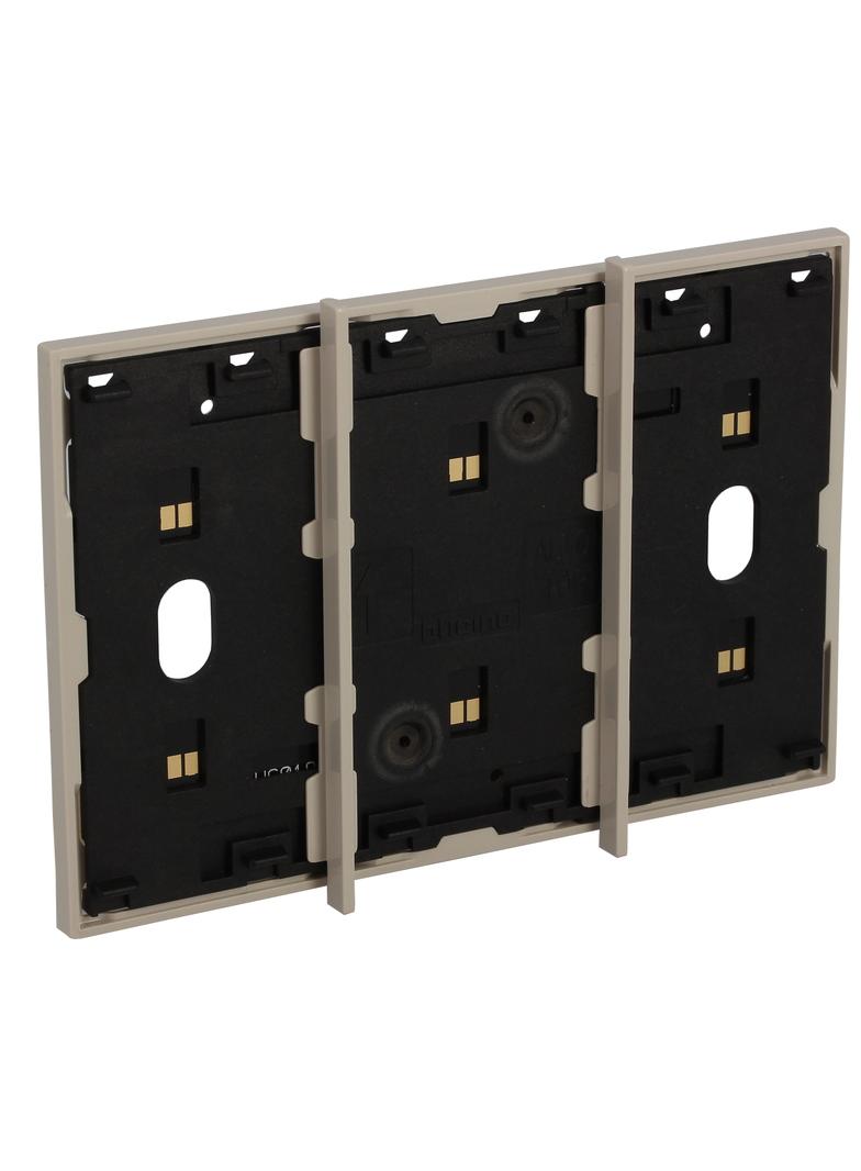 LIVING NOW 'MY HOME' - RAMKA STYKOWA - 3 MODUŁY - PIASKOWY BEŻ, Bticino