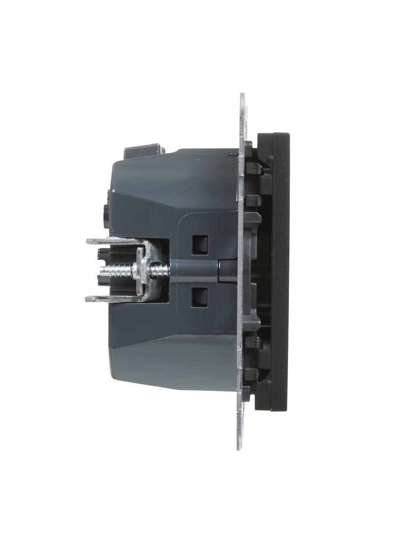 SUNO - Gniazdo płaskie 2P+Z - 16 A - z USB Typ - C - 1,5 A - zaciski automatyczne - z przesłoną, Cza
