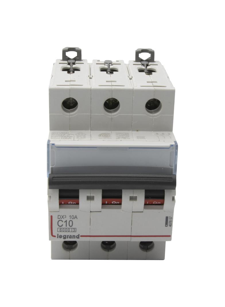 WYŁĄCZNIK NADPRĄDOWY S 303 3P C 10A 6000A SERII DX3, Legrand