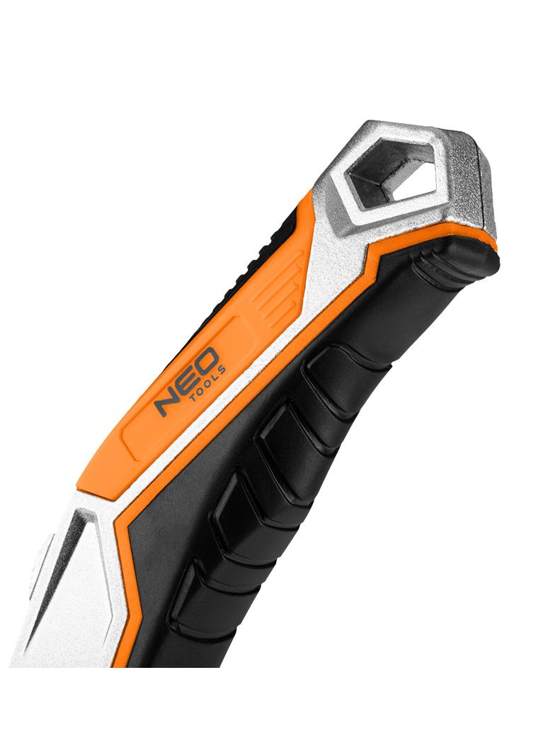 Nóż z ostrzem trapezowym, 1+5 ostrzy