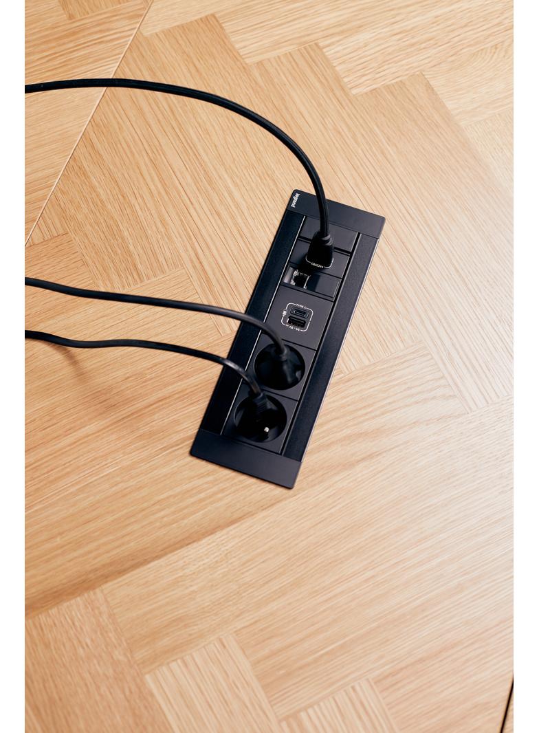 INCARA: MULTILINK - 2X2P+Z / USB A+C - 2,0 M-METAL, Legrand