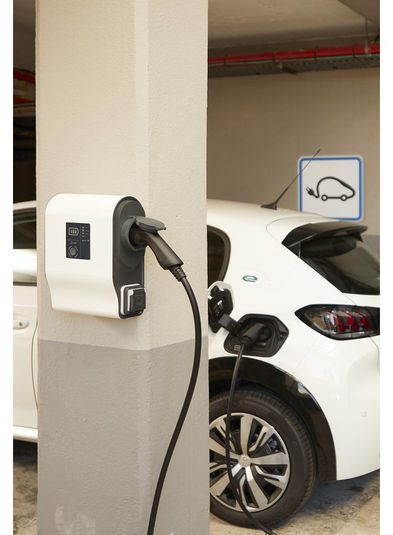 GREEN'UP PREMIUM: STACJA ŁADOWANIA POJAZDÓW ELEKTRYCZNYCH TYPU WALLBOX, JEDNOFAZOWA, 3,7KW, MODE 2 I