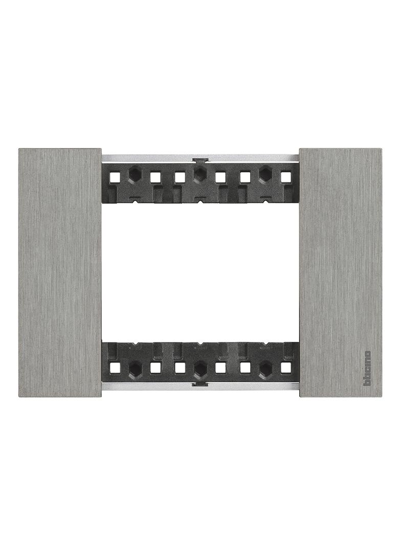 Living Now - Ramka 3 Moduły - Steel Bticino KA4803ZG LEGRAND