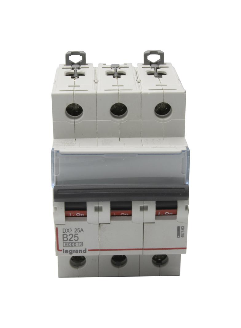 WYŁĄCZNIK NADPRĄDOWY S 303 3P B 25A 6000A SERII DX3, Legrand