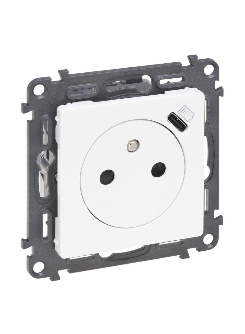 Valena Life - Gniazdo 2P+Z Z Gniazdem Usb Typ C - Biały 753136 LEGRAND