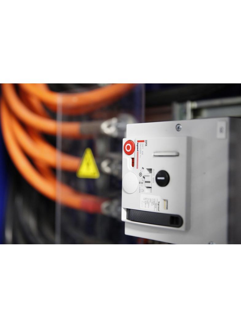 NAPĘD SILNIKOWY DO DPX 400/630 230 V, Legrand