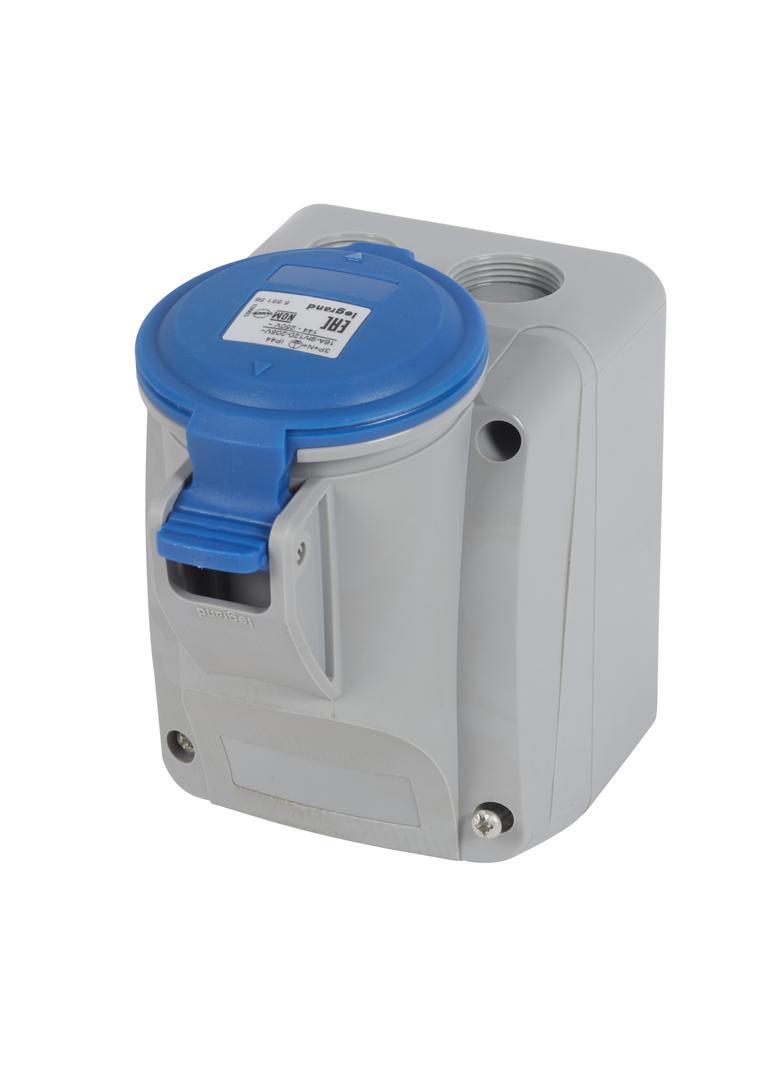 P17 TEMPRA PRO GNIAZDO STAŁE 16A 3P+N+Z 230V IP44, Legrand
