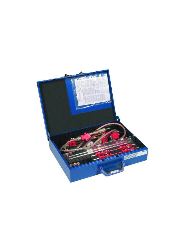 Komplet uziemiaczy typ VI w kufrze z blachy stalowej