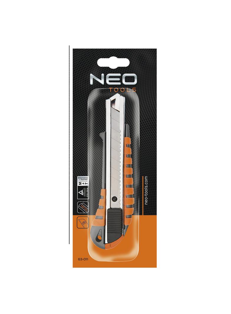 Nóż z ostrzem łamanym 18 mm, metalowy korpus