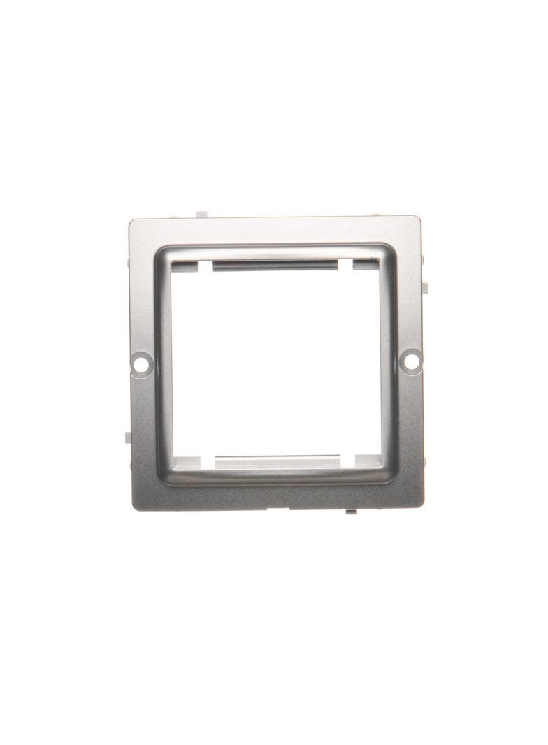 Simon Basic Adapter (przejściówka) na osprzęt standardu 45 × 45 mm. Montaż do puszki na wkręty srebrny mat BMA45/43 KONTAKT