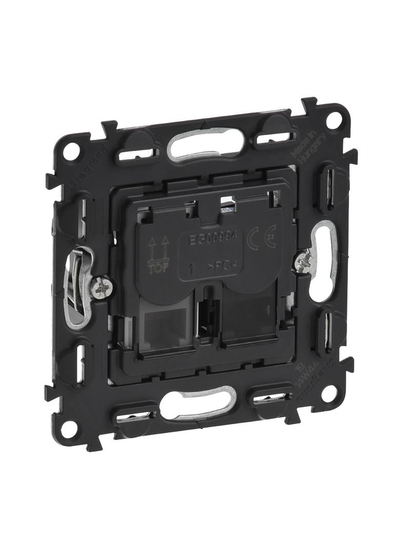 GNIAZDO UTP RJ 11 + RJ 45 CAT. 6, Legrand