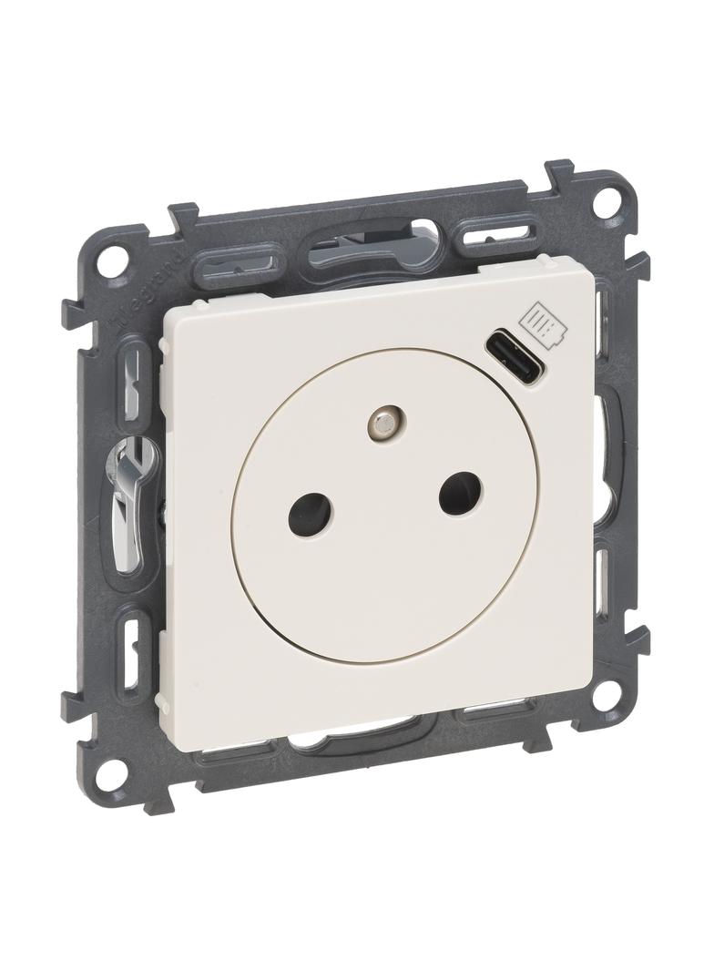 VALENA LIFE - GNIAZDO 2P+Z Z GNIAZDEM USB TYP C - KREMOWY