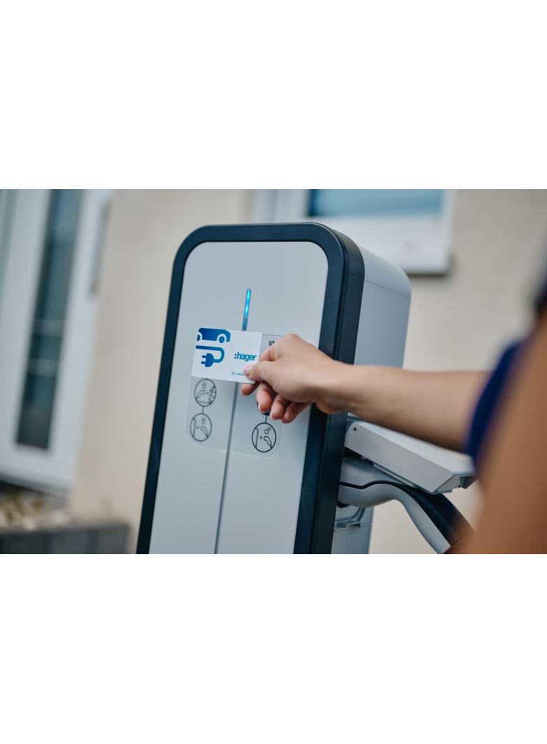 EVCS witty solar Zestaw 22kW/RFID + EMC + licznik XEV1K22T2SEMC HAGER