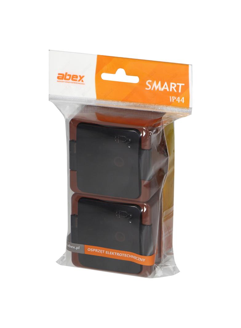 Gniazdo podwójne 2x 2P+Z SCHUKO bryzgoodporne z klapką dymną IP44, SMART, brązowy
