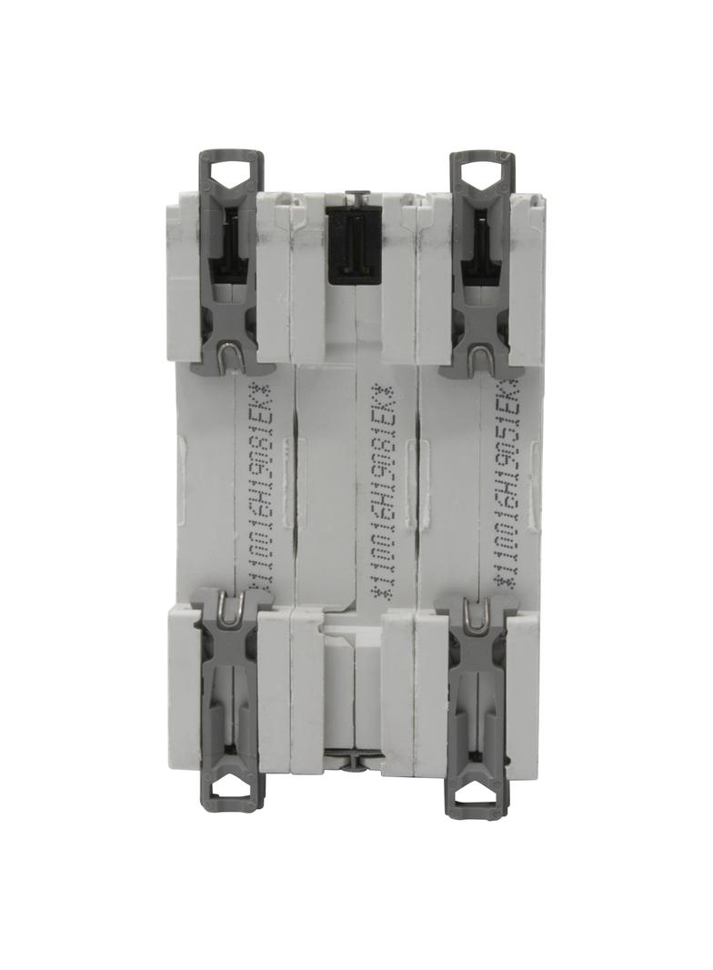 WYŁĄCZNIK NADPRĄDOWY S 303 3P B 16A 6000A SERII DX3, Legrand