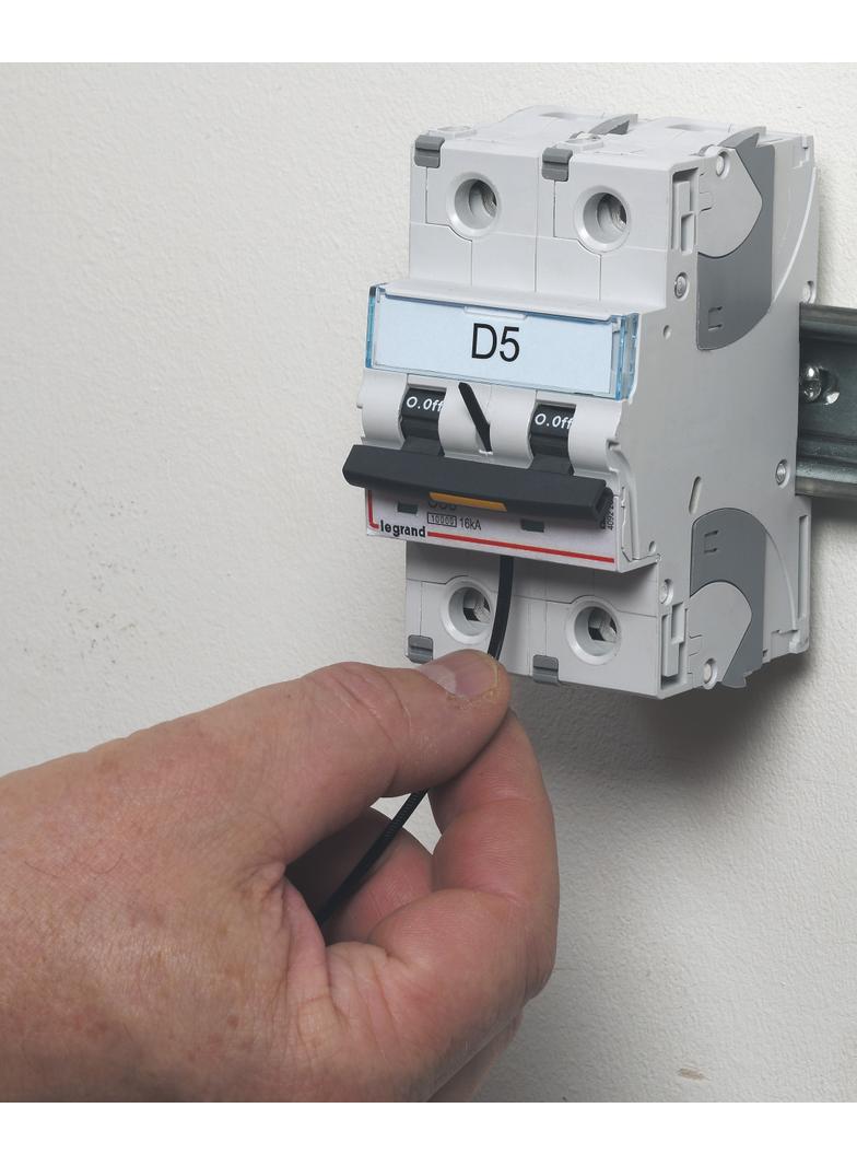 DX3 16 Ka Wyłącznik Dwubiegunowy 80A 409228 LEGRAND