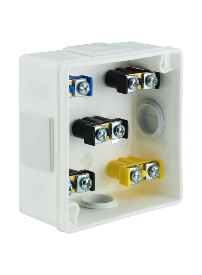 VP-21 Puszka n/t 86x86x40mm IP55 4-wl 2wkr dł.gum. Z-ac. biała VP 021-51 61.122 OPATÓWEK