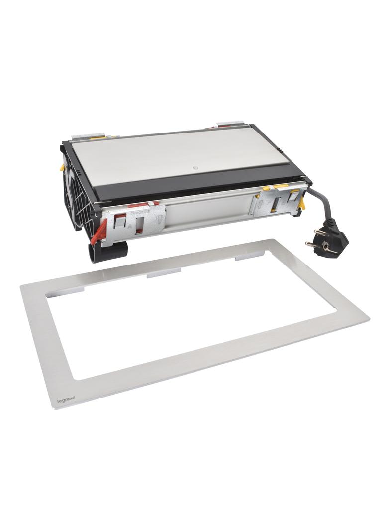 INCARA: FLIP UP - 3X2P+Z / USB A+C - 2,0 M-METAL, Legrand