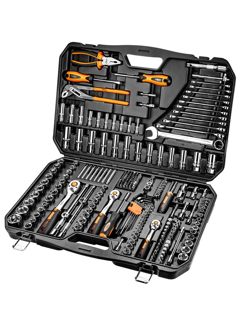 Klucze nasadowe 1/2", 3/8" , 1/4", zestaw 233 szt.