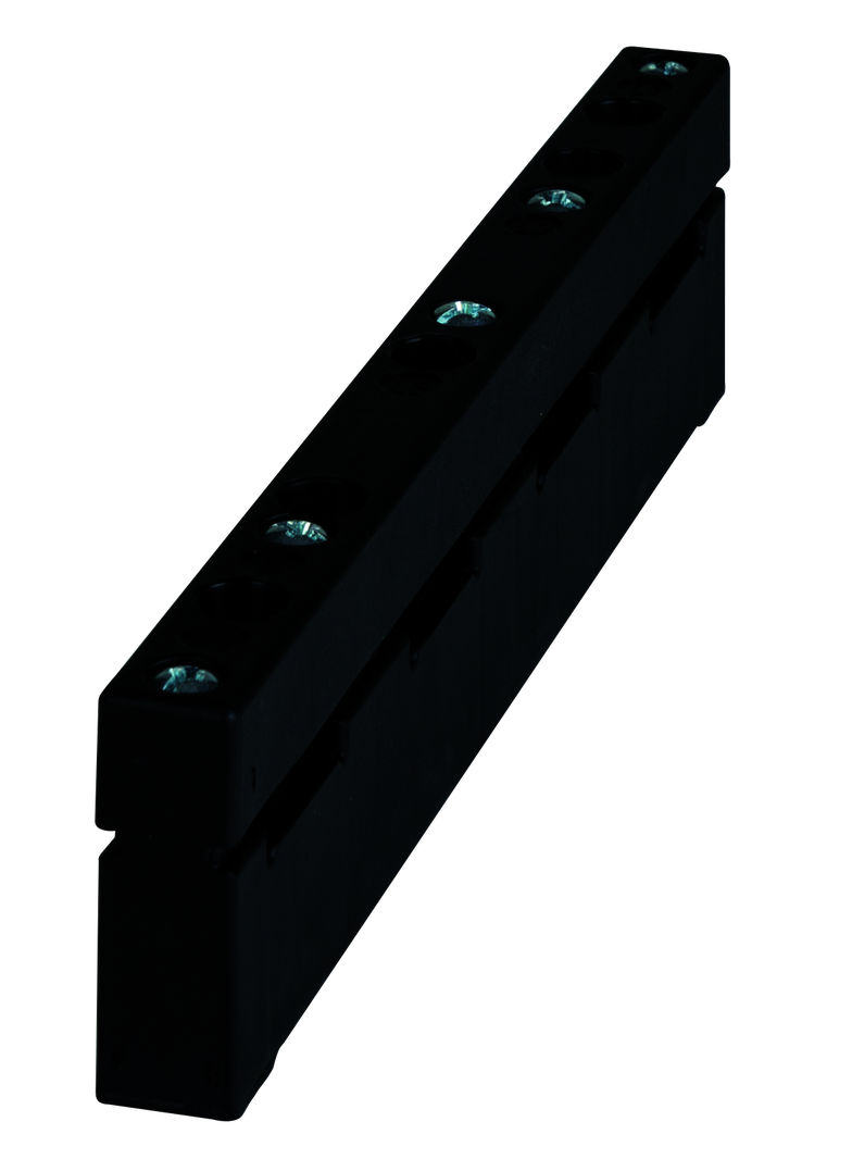 SST-60/4 - Nośnik szyn zbiorczych o grubości 5 – 10 mm, 4-bieg.