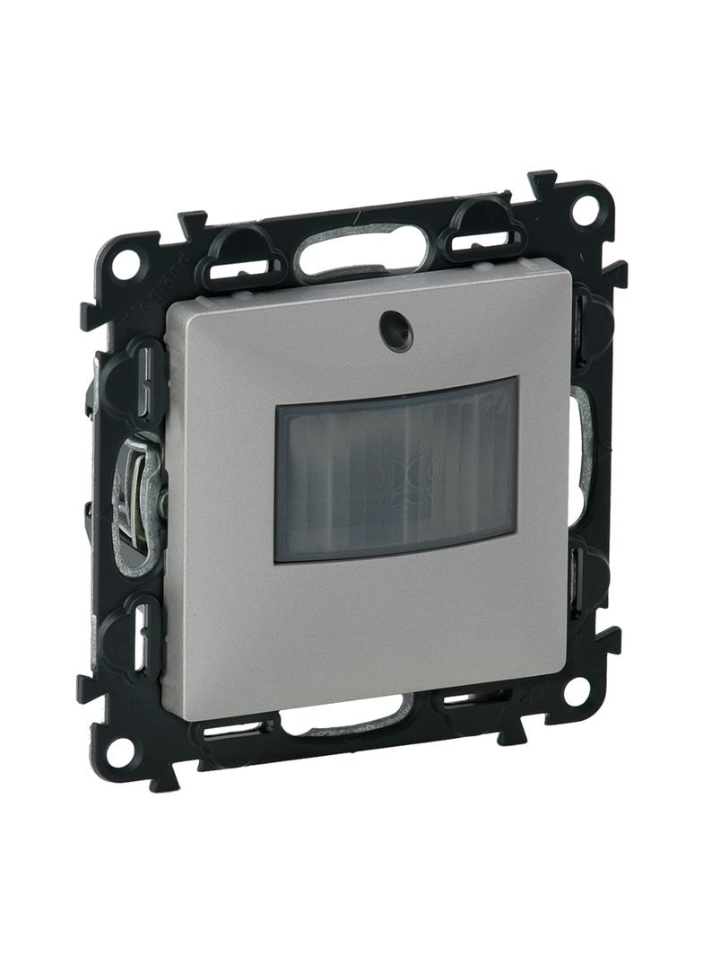 VALENA LIFE ŁĄCZNIK AUTOMATYCZNY Z ZACISKIEM NEUTRALNYM ALUMINIUM 230 V~, Legrand