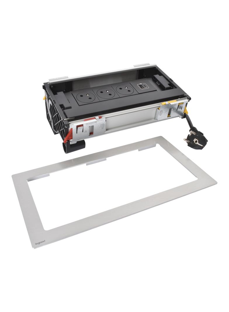 INCARA: FLIP UP - 3X2P+Z / USB A+C - 2,0 M-METAL, Legrand