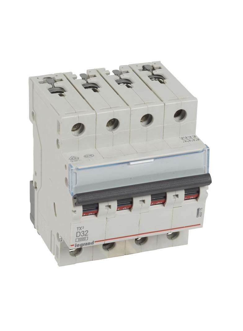 WYŁĄCZNIK NADPRĄDOWY S 304 4P D 32A 6000A SERII TX3, Legrand