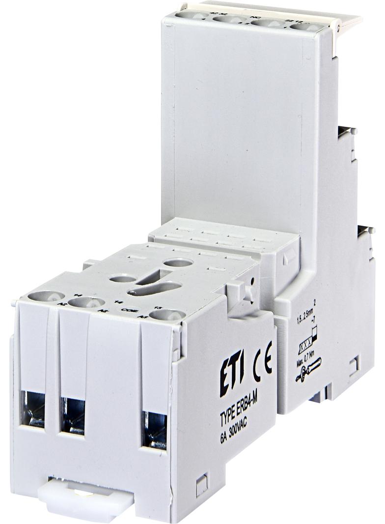 Gniazdko wtykowe ERB4-M 002473015 ETI