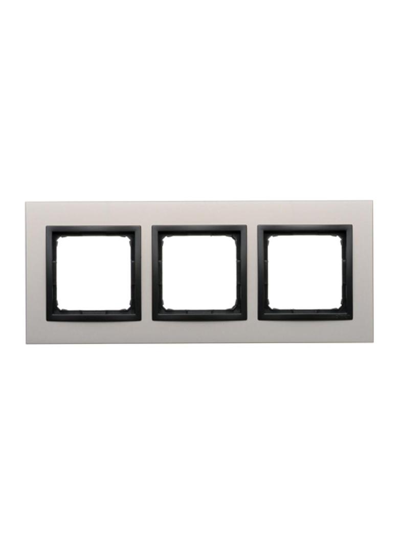 Simon 54 NATURE WMDZ-0130xS-081 Ramka 3-krotna Nature-Metal, SATYNOWA NOC, IP20/IP44. (IP44-należy z DRN3/81 KONTAKT