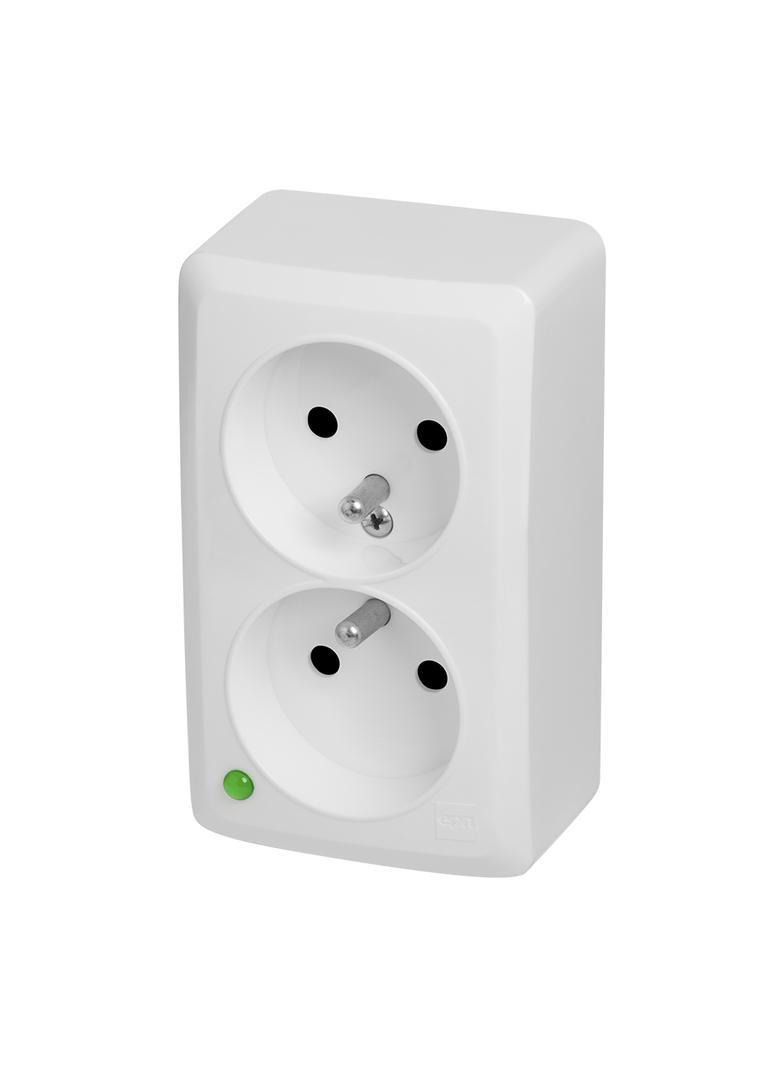 BERG GNIAZDO PODWÓJNE Z UZIEMIENIEM 2x2P+Z  IP 20 biały