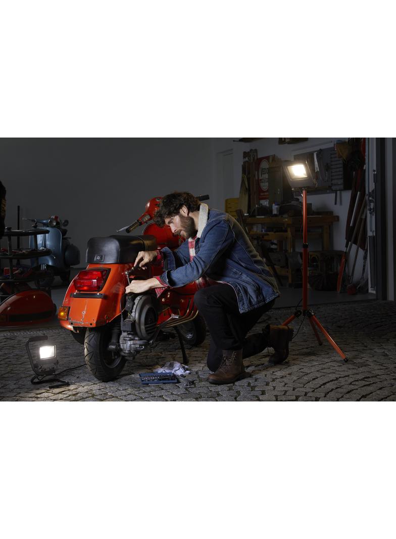 Oprawa LED WORKLIGHT TRIPOD 2x30 W 4000 K