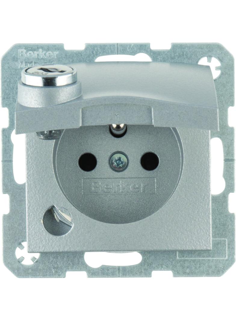 B.x Gniazdo z uziemieniem z pokrywą i zamkiem, alu mat