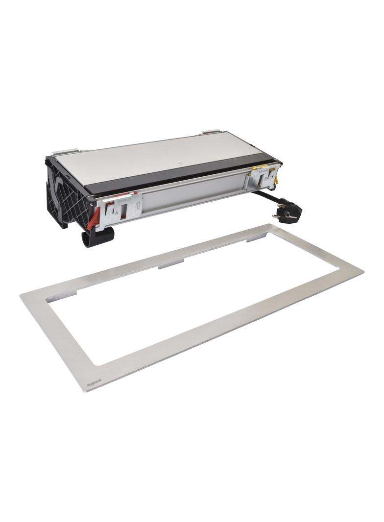 INCARA: FLIP UP - 5X2P+Z / USB A+C - 2,0 M-METAL, Legrand
