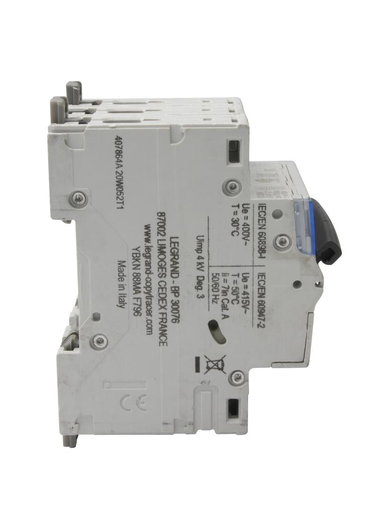 WYŁĄCZNIK NADPRĄDOWY S 303 3P C 50A 6000A SERII DX3, Legrand