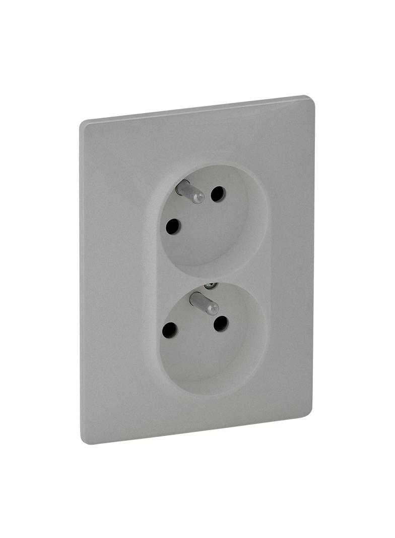 VALENA LIFE GNIAZDO 2 P+Z TYPU MONOBLOK Z PRZESŁONĄ ALUMINIUM 16 A – 250 V~, Legrand